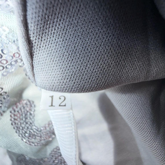 ✨ Silver Sequin Evening Gown – Size 12 – Formal / Prom / Gala Dress ✨ - Picture 8 of 10